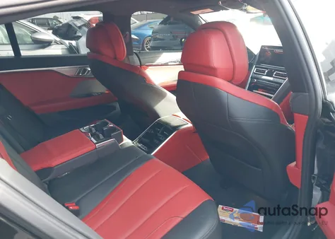 2025 BMW M850I Gran Coupe xDrive z USA, uszkodzony, nr VIN WBAGV8C09SCU48097